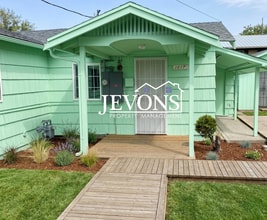 Building Photo - Your Next-Door Deal: Rent Ready!