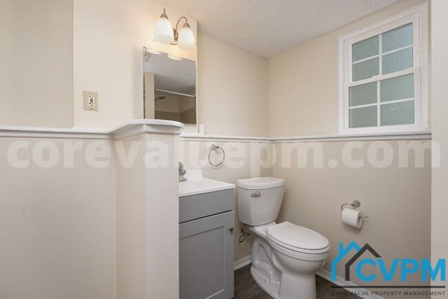 Building Photo - 7714 Baggins Rd