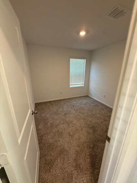 Building Photo - 2210 Organ Pipe Cactus