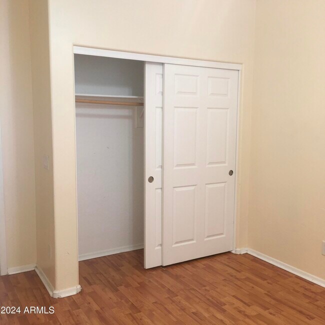 Building Photo - 2533 W Apollo Rd