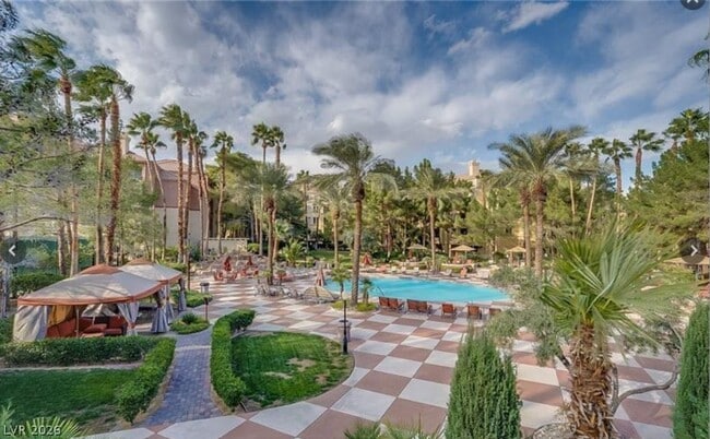 Building Photo - 270 E Flamingo Rd