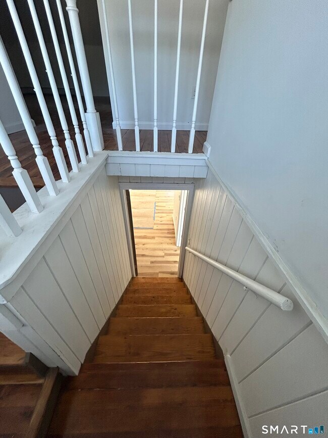 Building Photo - 95 Cedar St