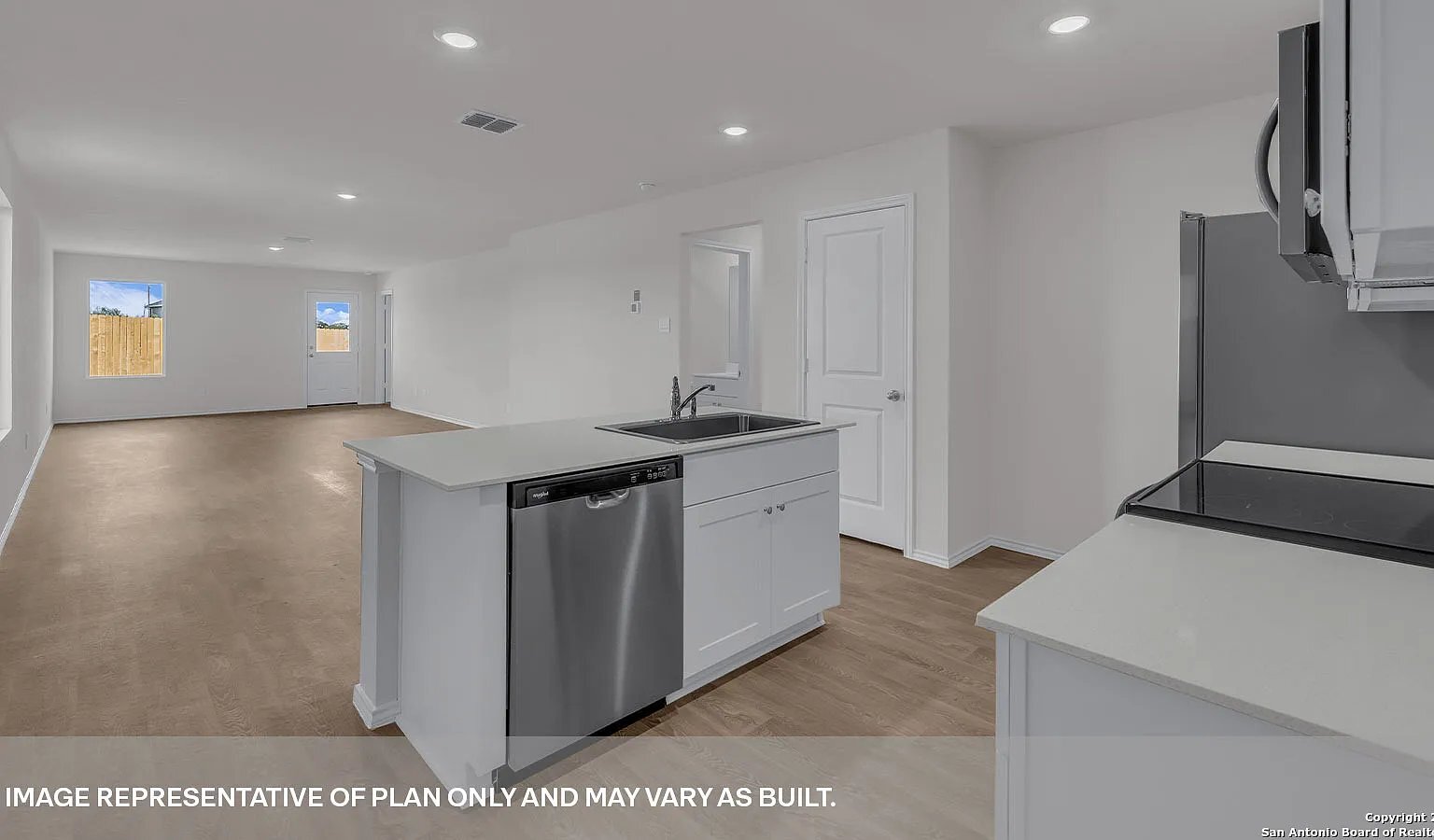 Building Photo - 242 Surrey Oaks