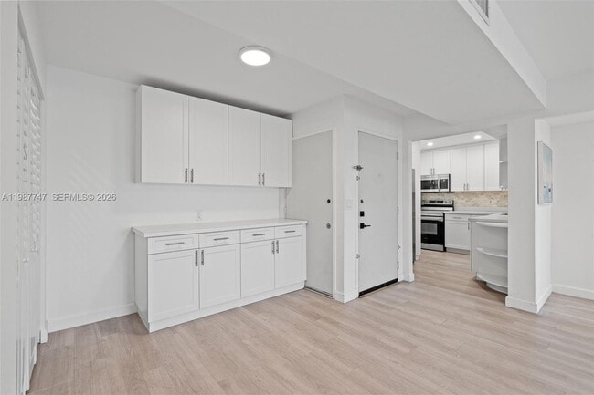 Building Photo - 7765 SW 86th St