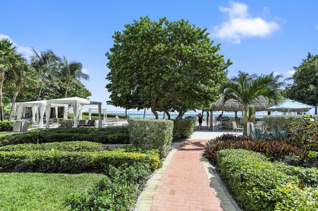 Building Photo - 3000 S Ocean Dr