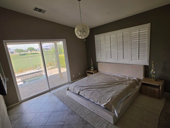 Building Photo - 4415 Vantage Ln