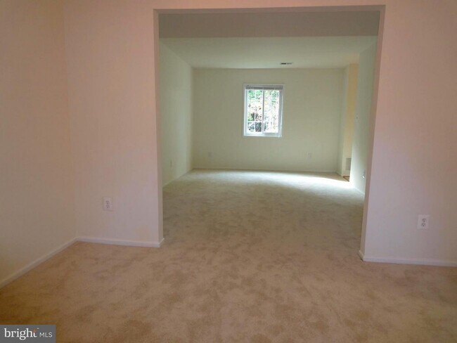Building Photo - 4905 Tibbitt Ln