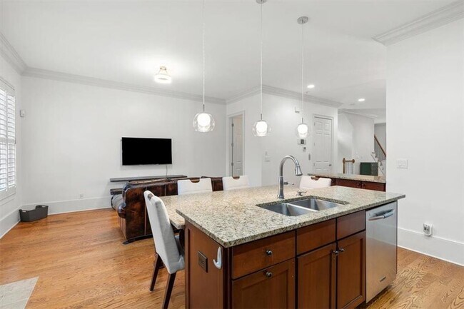 Building Photo - 4209 Whitby Way SE