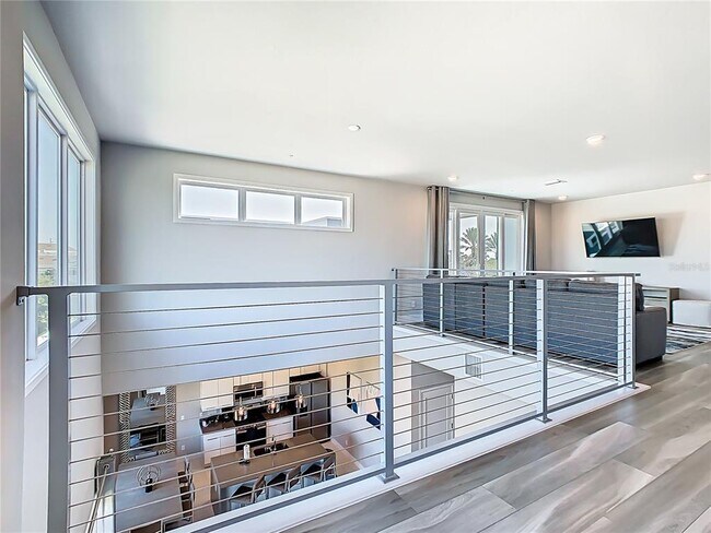 Building Photo - 7740 Sandy Ridge Dr