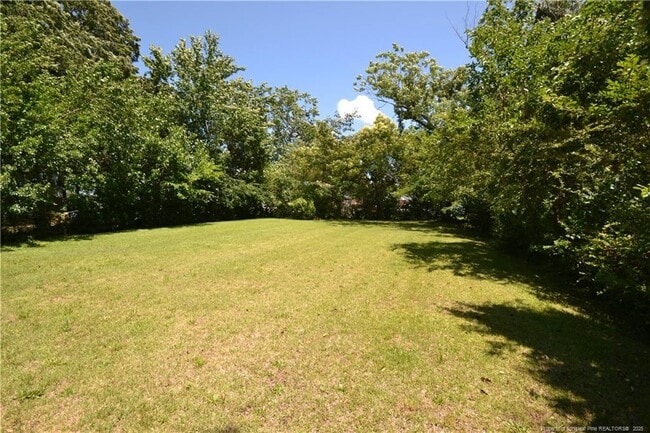 Building Photo - 717 Friar Tuck Rd