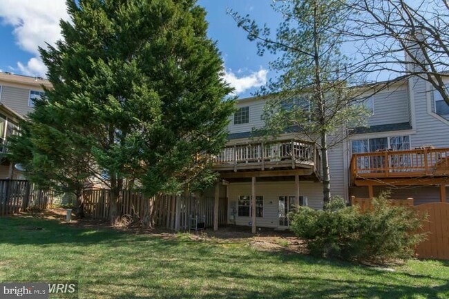 Building Photo - 20927 Trinity Square