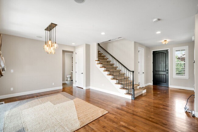 Building Photo - Luxury 4BD, 4BA Backcountry Home with Fenc...