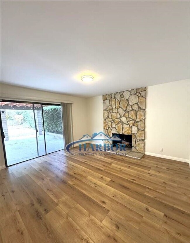 Building Photo - Beautifully Remodeled 4-Bedroom Home in Sa...