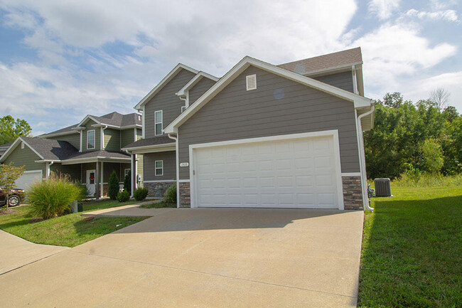 Building Photo - 2808 Amberwood court