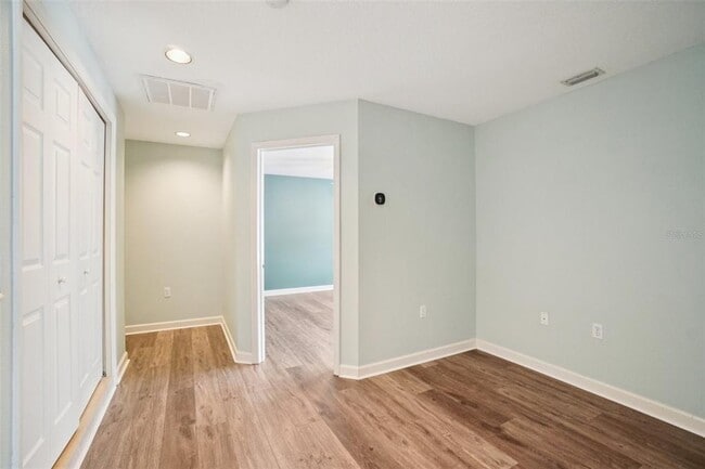 Building Photo - 502 S Albany Ave