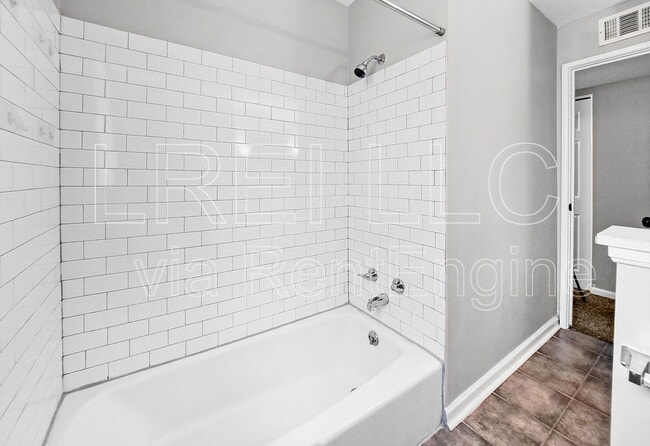 Building Photo - 4500 Landside Dr