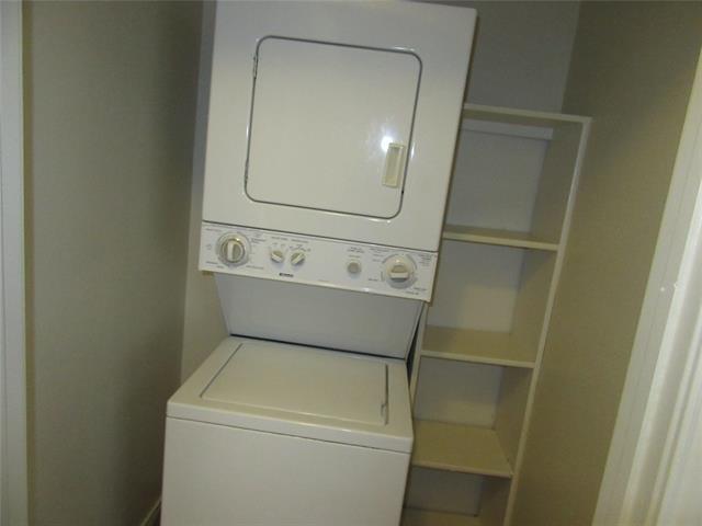 Building Photo - 8404 Forest Ln