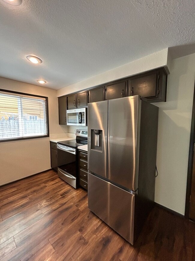 Building Photo - Charming Single Level Home - Keizer