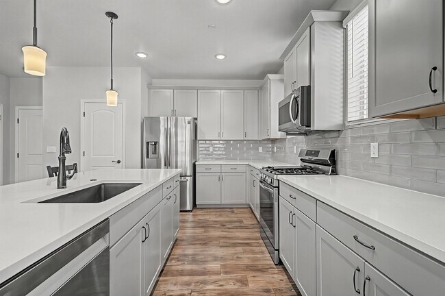 Building Photo - 1554 Rose Quartz Heights