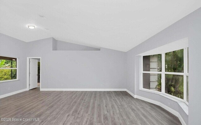 Building Photo - 614 Elmont St NW