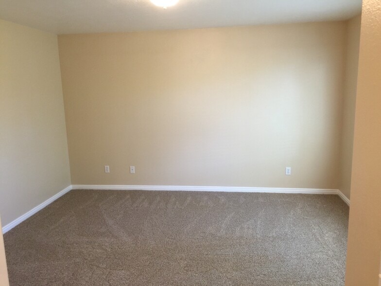 Building Photo - 1767 E Kiera Ct