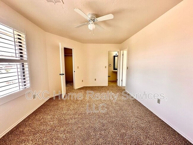 Building Photo - 4232 NW 144th St