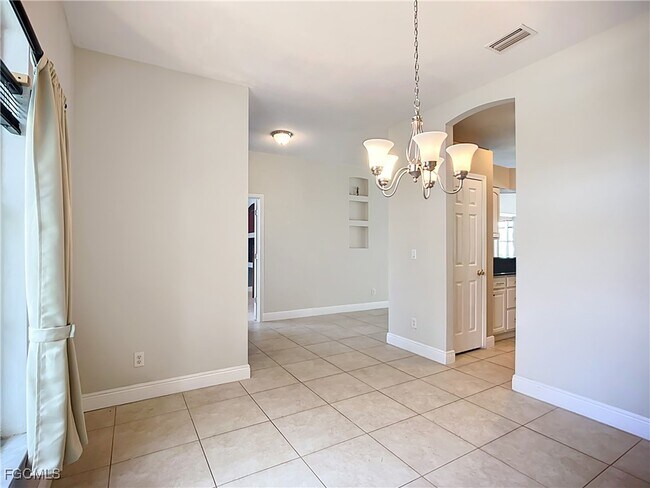 Building Photo - 4930 SW 25th Ct
