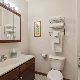 Building Photo - 640 Northbrook Dr