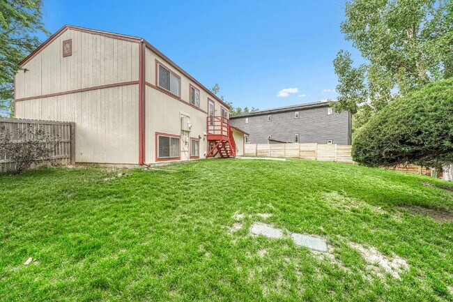 Building Photo - $2,495 - 3 Bed, 2 Bath Home in Aurora with...