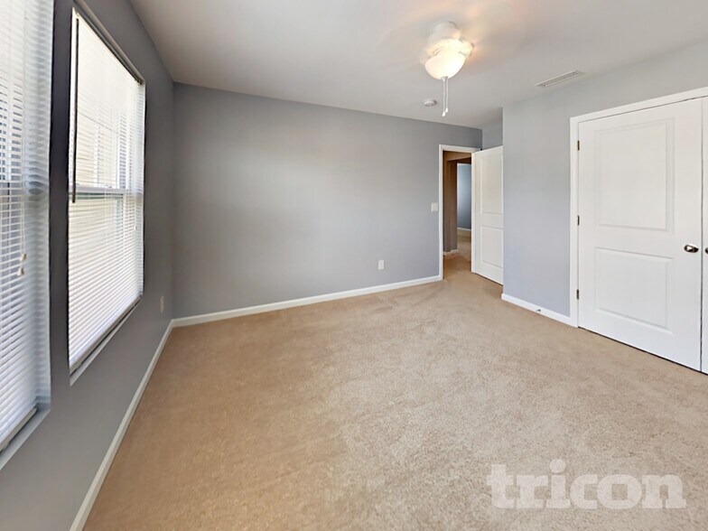 Building Photo - 1978 Quill Ct