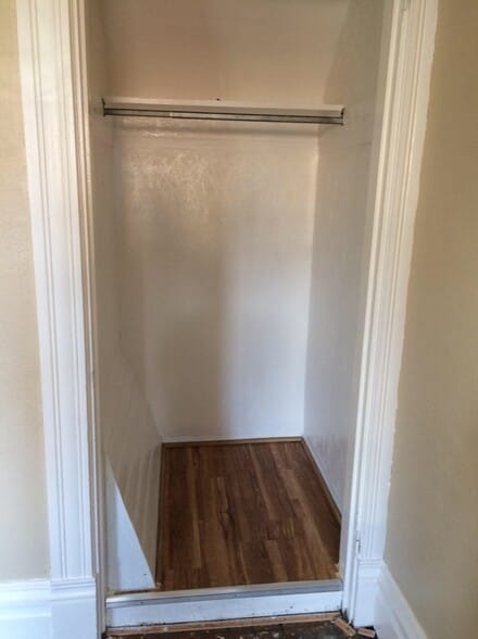 Building Photo - 160 Pearl St