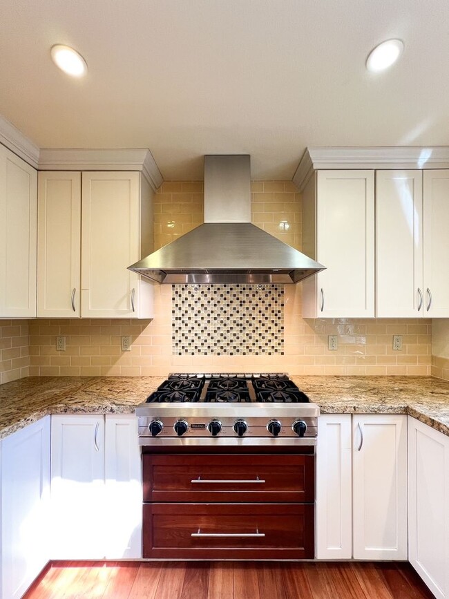 Building Photo - Charming Four Bedroom Home in Napa's Sough...