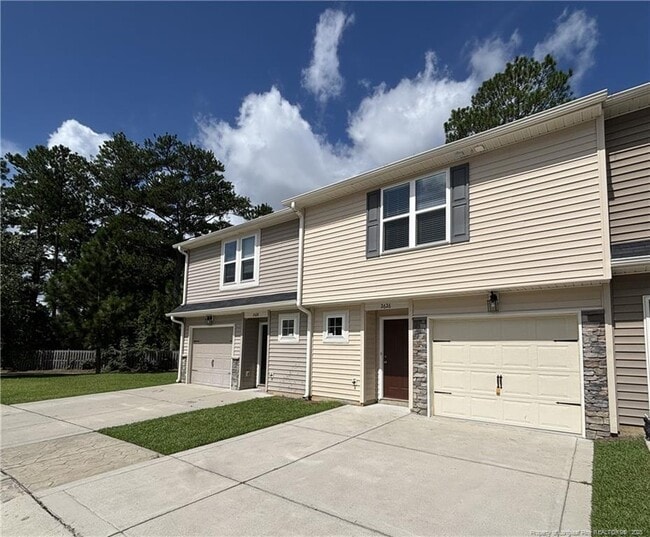 Primary Photo - 2531 Gardner Park Dr