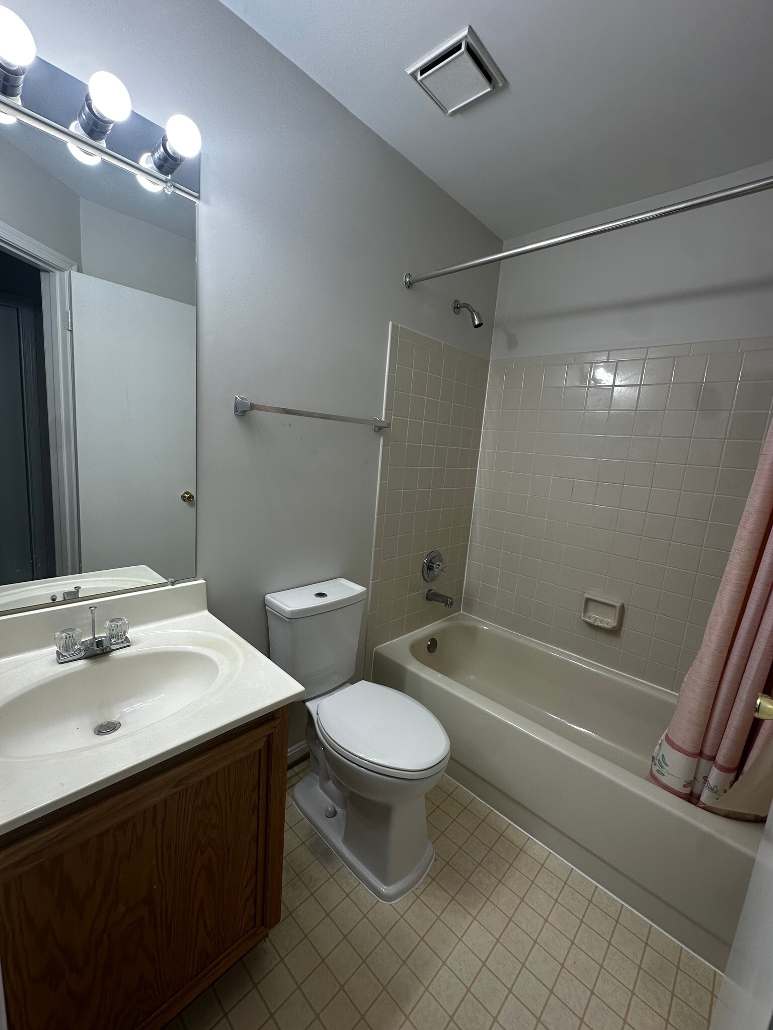 Building Photo - 2558 Ambling Cir