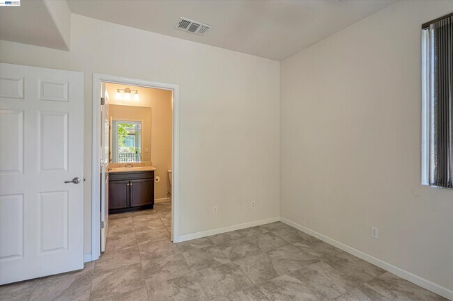 Building Photo - 1139 Genco Terrace