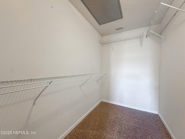 Building Photo - 218 Larkin Pl