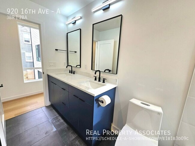 Building Photo - 920 16th Ave