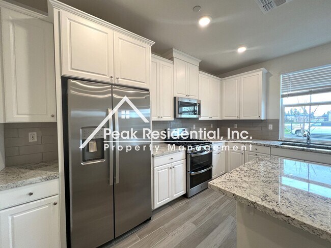 Building Photo - Brand New 3bd/2.5ba Woodland Home with 2 Car Garage