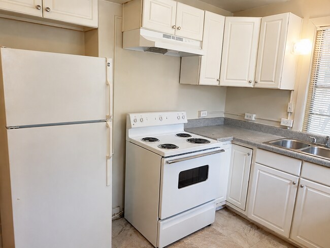 Building Photo - 1006 S Prospect Ave