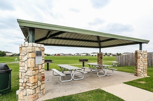 Building Photo - 21319 Finbury Oaks Ln
