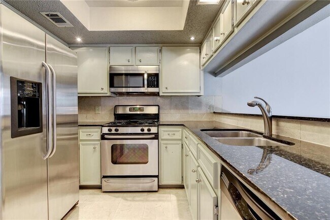 Building Photo - 1010 W Rundberg Ln