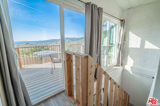 Building Photo - 35315 Glenwall St