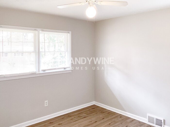 Building Photo - 2336 Columbia Woods Ct