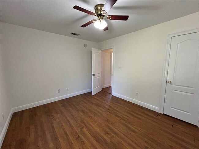 Building Photo - 7750 Smith Rd