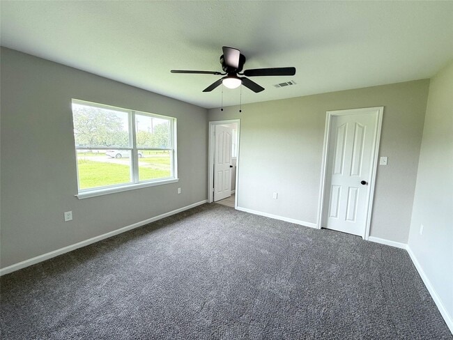 Building Photo - 2626 Woodland St