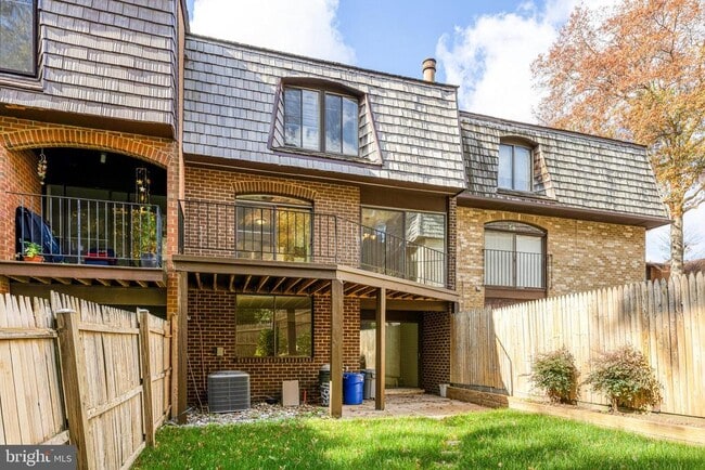 Building Photo - 4923 Casimir St