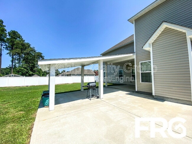 Building Photo - 112 Quail Hollow Dr