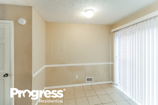 Building Photo - 5351 Ridgemere Ct