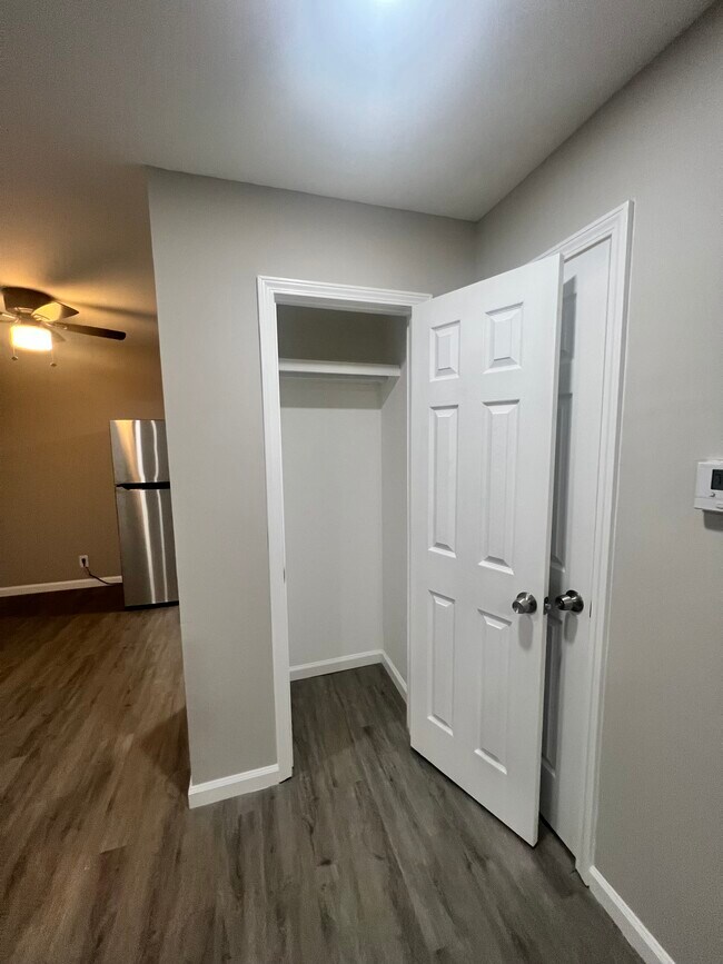 Building Photo - 3518 Glentown Ln