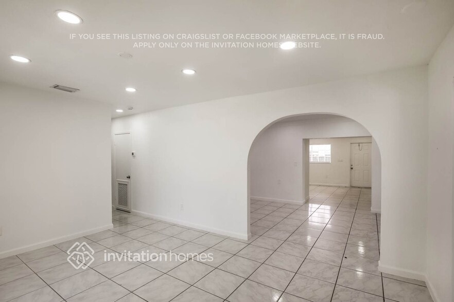 Building Photo - 14544 SW 105th Ct